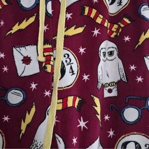 Burgundy Wizard-Themed Hoodie with Yellow Drawstrings